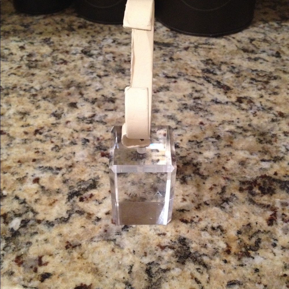 Omega watch stand - Picture 4 of 8